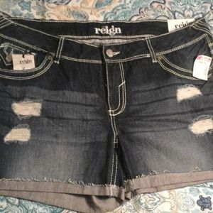 Plus Sized - Jean Shorts